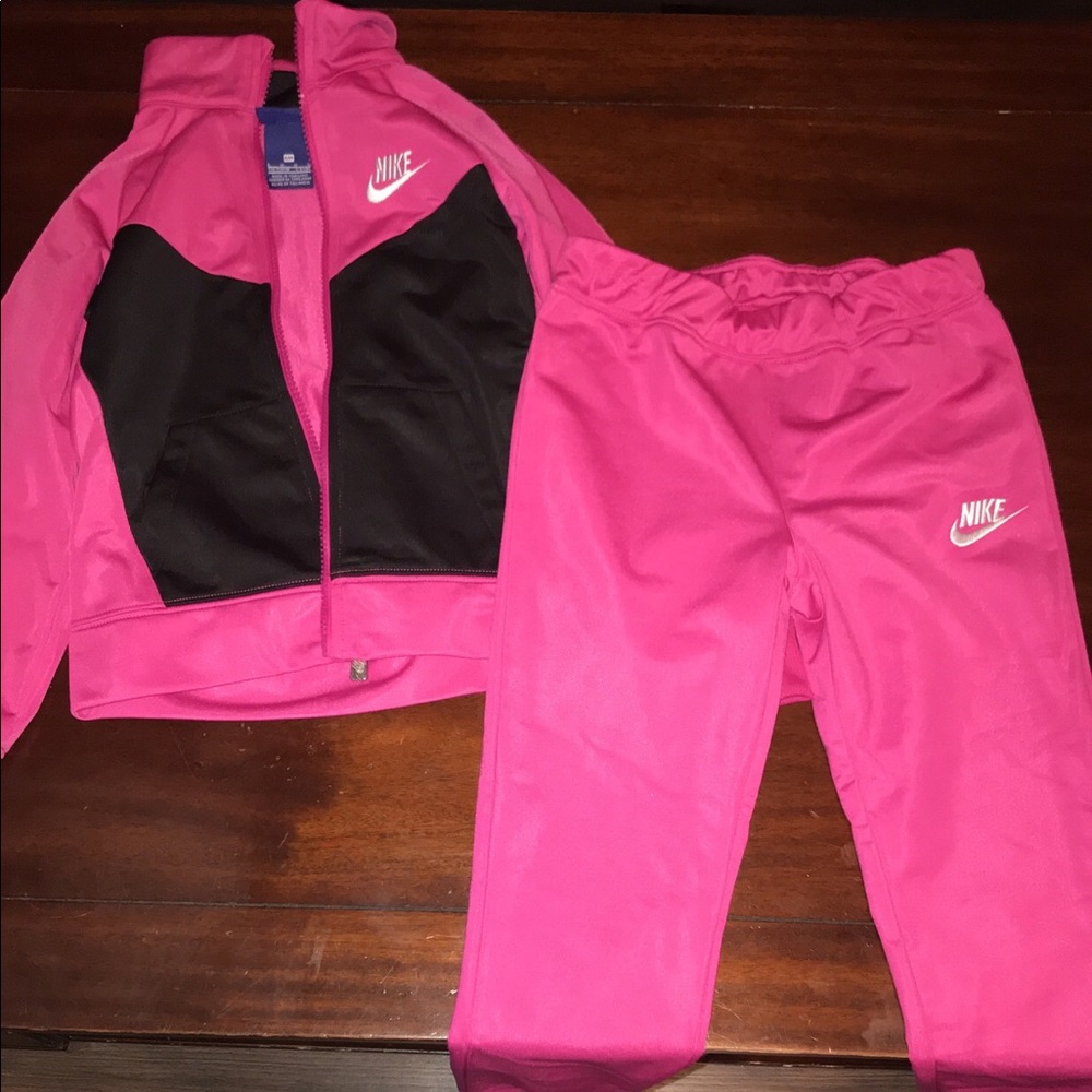 Nike Warm up Suit